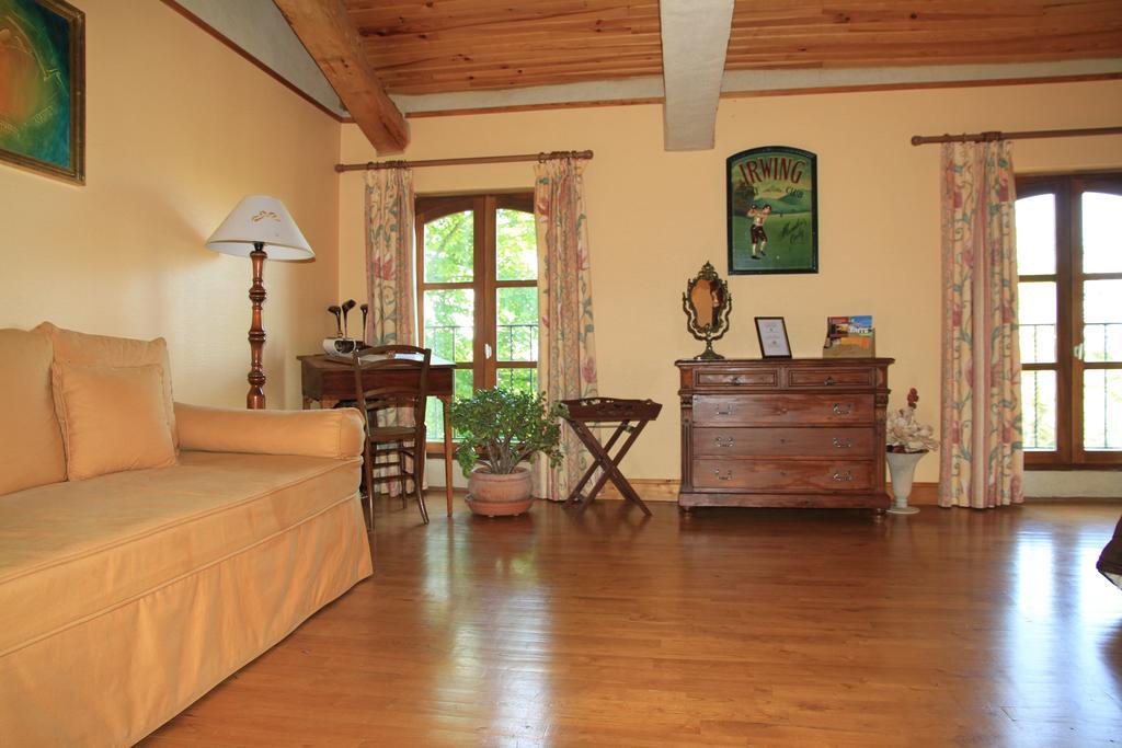 La Pigario Bed & Breakfast Lisle-sur-Tarn Room photo