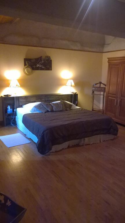 La Pigario Bed & Breakfast Lisle-sur-Tarn Room photo